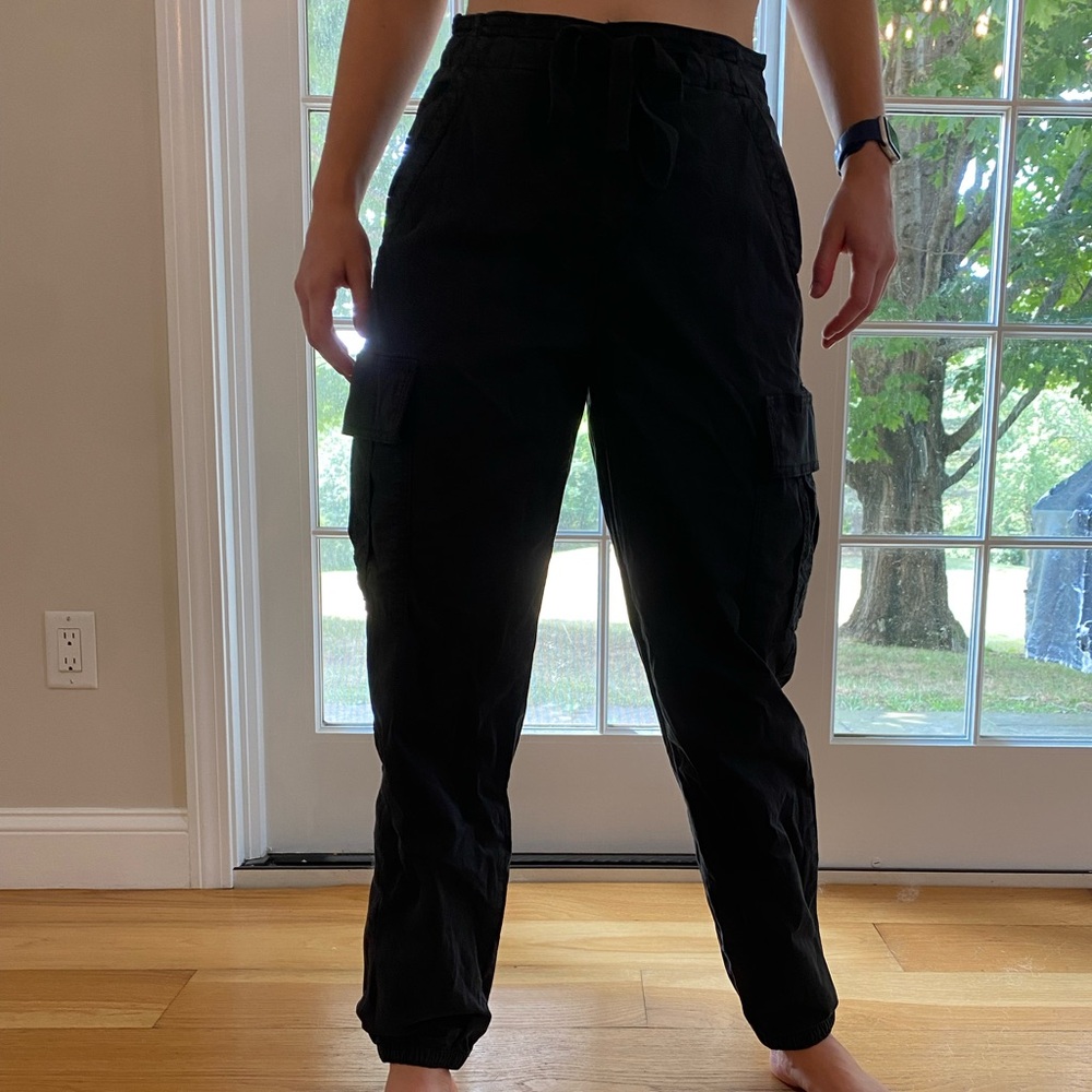 American Eagle Black Cargo Pants